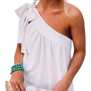 Off the shoulder flowy white top (size: M)